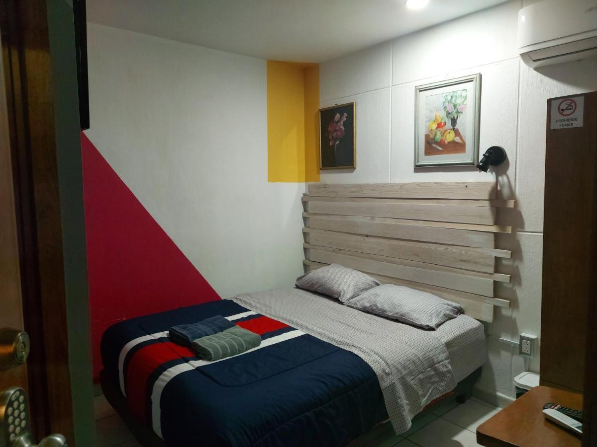 מלון גואדלחארה Casa D Miros Familias , Grupos Y Empresas Max 20 P מראה חיצוני תמונה